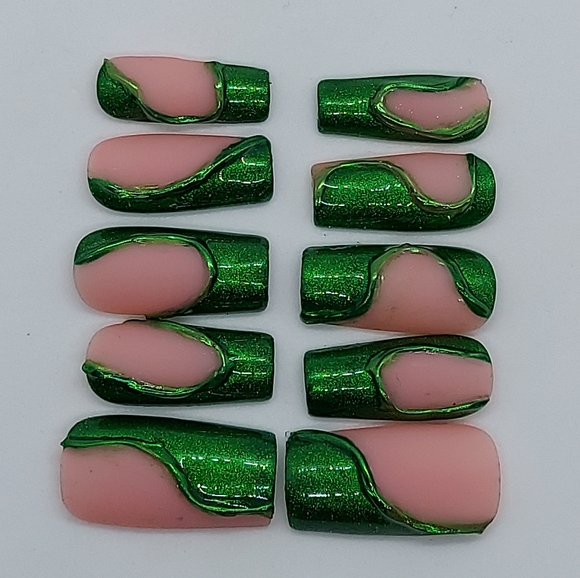Green Clover Trendy Nails - Picture 3 of 6